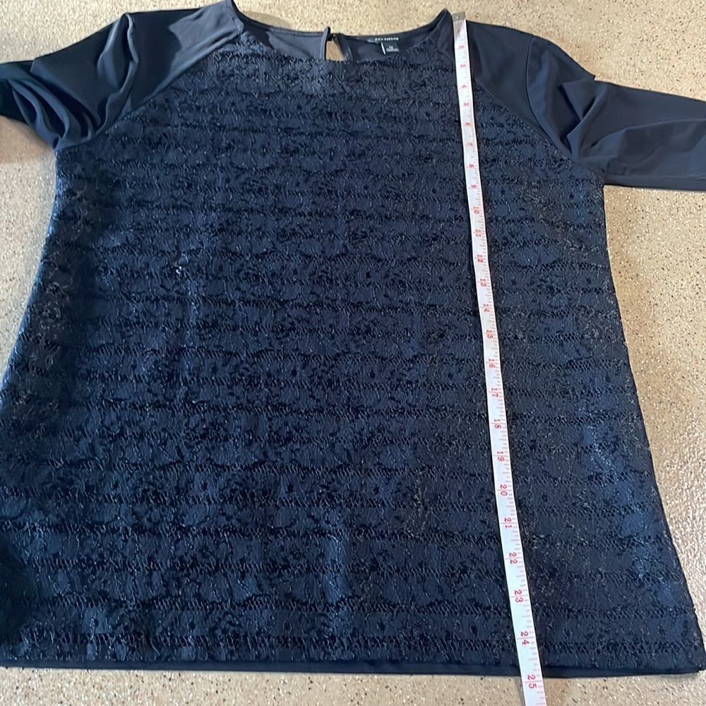 Ann Taylor Lace Front Slinky Back & Sleeves Top Black sz M - Picture 11 of 14